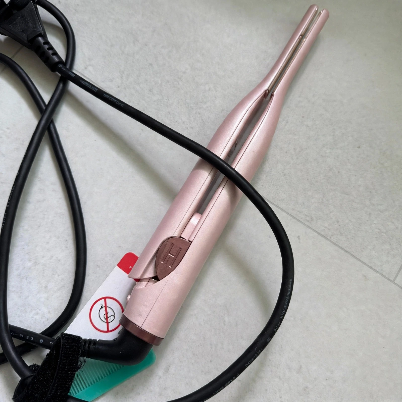 정수리 푹 꺼지는 모발 탈출! 8mm 초슬림휴브론 뿌리볼륨고데기리얼 스펙 및 솔직 리뷰